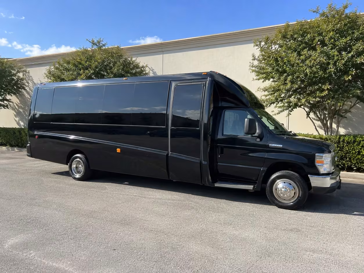 15 passenger party bus