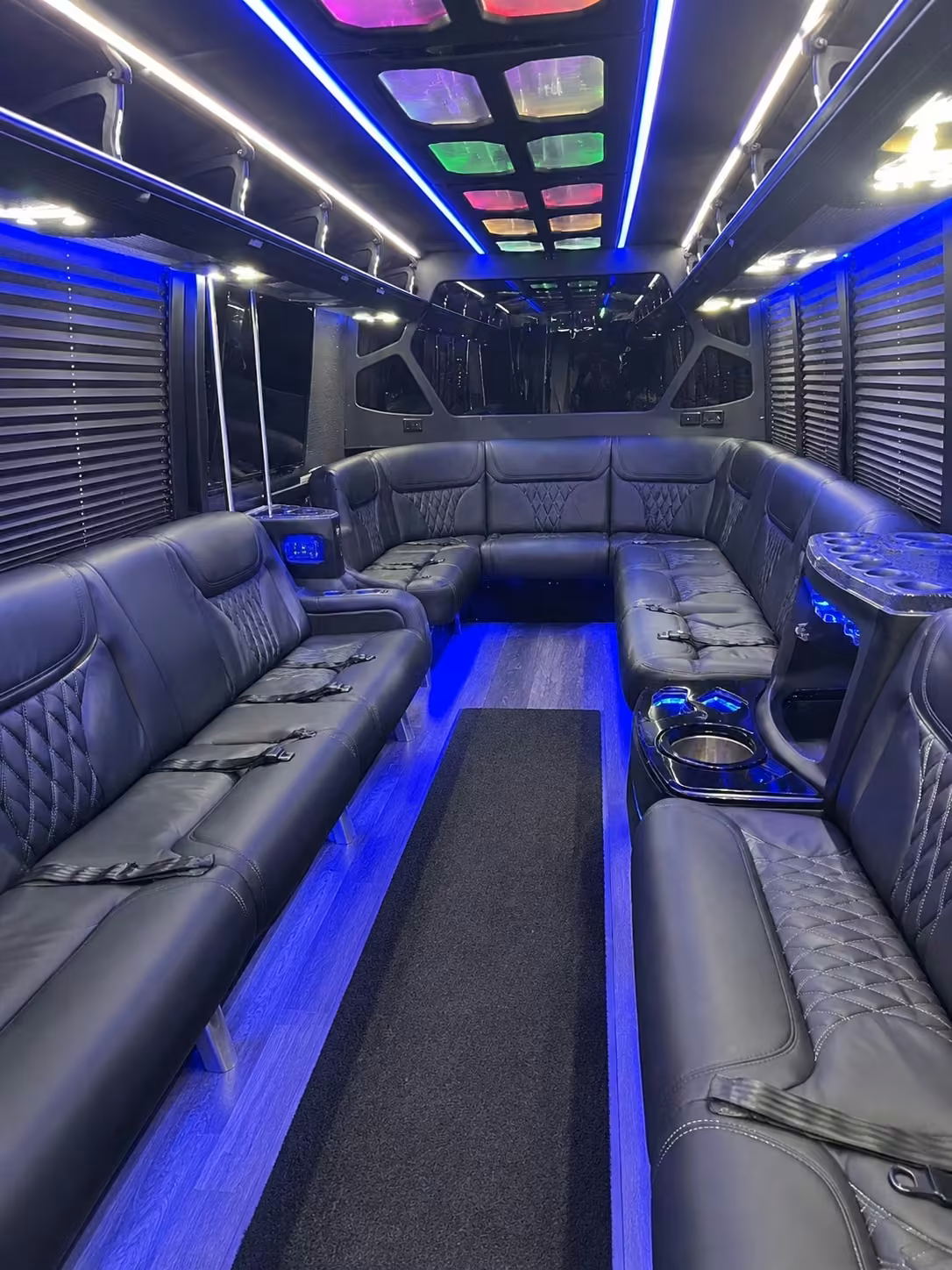 el paso party bus interior